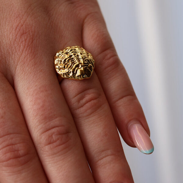 Oestrea Ring